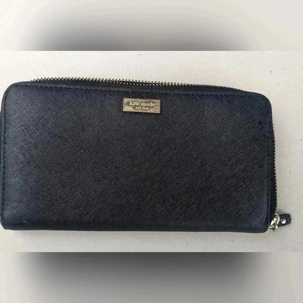 Kate Spade New York Women's NEDA NEWBURRY LANE leather zip wallet size large